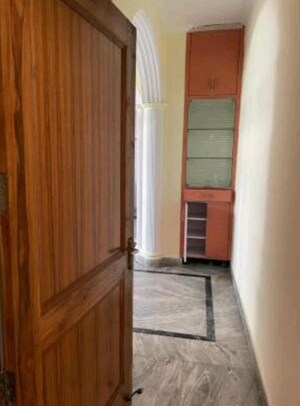 Building Lobby in 2 BHK Builder Floor at RWA Apartments Sector 20, Sector 20 – for Rent