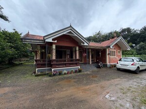  Independent House For Sale in Ettumanoor