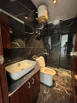 Team Area in 1 BHK Builder Floor at Chattarpur – for Rent