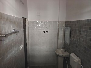 Bathroom in 5 BHK Villa at Eldeco City Dreams, Mubarakpur – for Rent