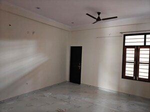 Room in 5 BHK Villa at Eldeco City Dreams, Mubarakpur – for Rent