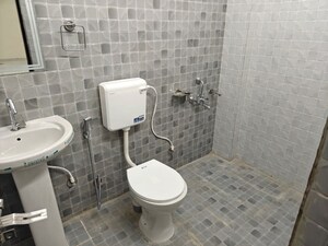Bathroom in 5 BHK Villa at Eldeco City Dreams, Mubarakpur – for Rent