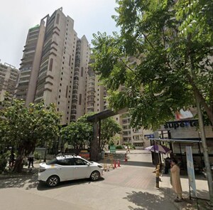  Apartment For Sale in Crossing Republic