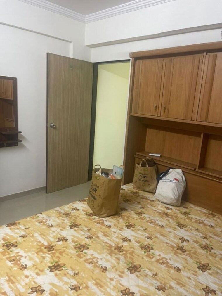 Living Room, hiranandani-gardens-kingston 1 Bedroom 6570 Sq.Ft. Apartment In Powai Mumbai 10621543