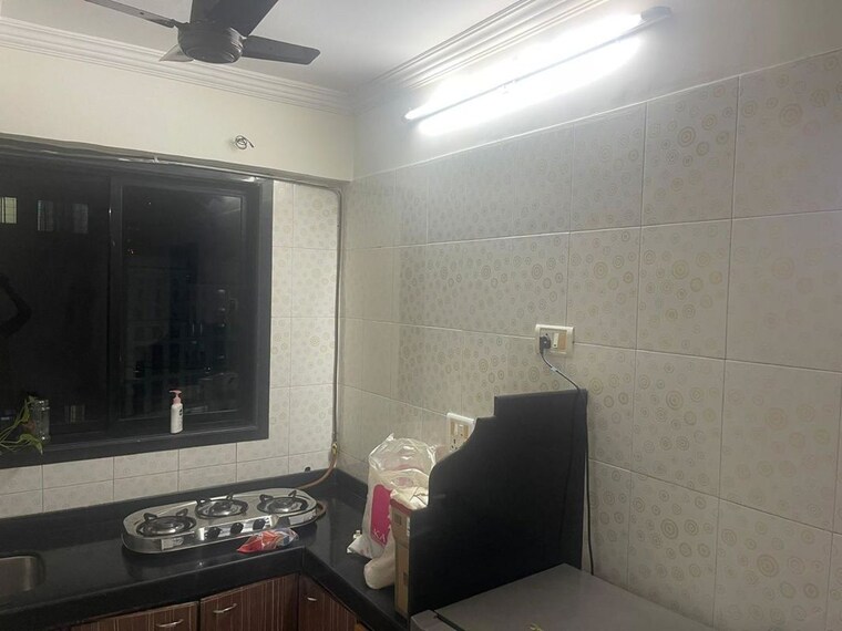 Living Room, hiranandani-gardens-kingston 1 Bedroom 6570 Sq.Ft. Apartment In Powai Mumbai 10621543