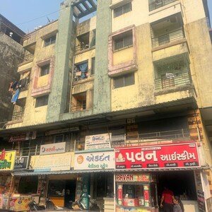  Apartment For Sale in Gandevi Road