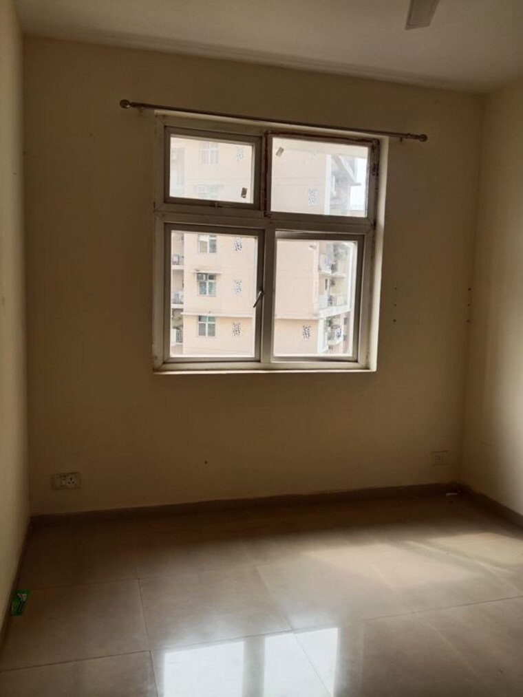 Room, mahagun-my-woods 3 Bedroom 1545 Sq.Ft. Apartment In Sector 16c Greater Noida Greater Noida 10621491