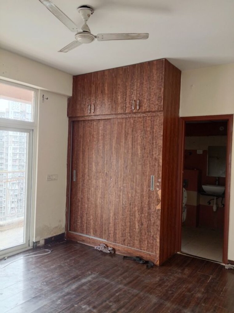 Room, mahagun-my-woods 3 Bedroom 1545 Sq.Ft. Apartment In Sector 16c Greater Noida Greater Noida 10621491