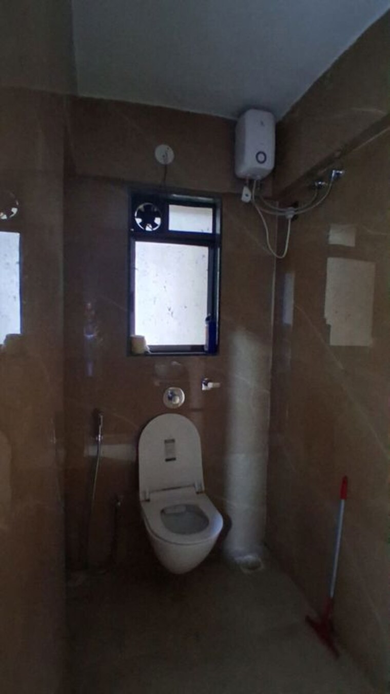 Bathroom, poonam-vaishno-heights 3 Bedroom 1110 Sq.Ft. Apartment In Malad East Mumbai 10621682