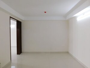Room in 3 BHK Apartment at Rajapushpa Eterna, Nanakramguda – for Rent