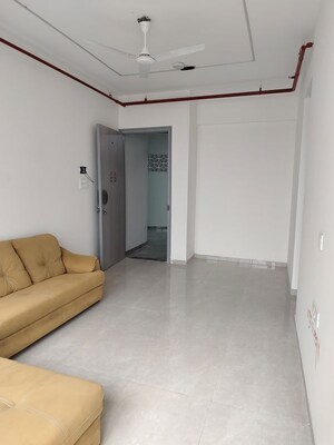 Room in 2 BHK Apartment at Pokhran Road No One – for Rent
