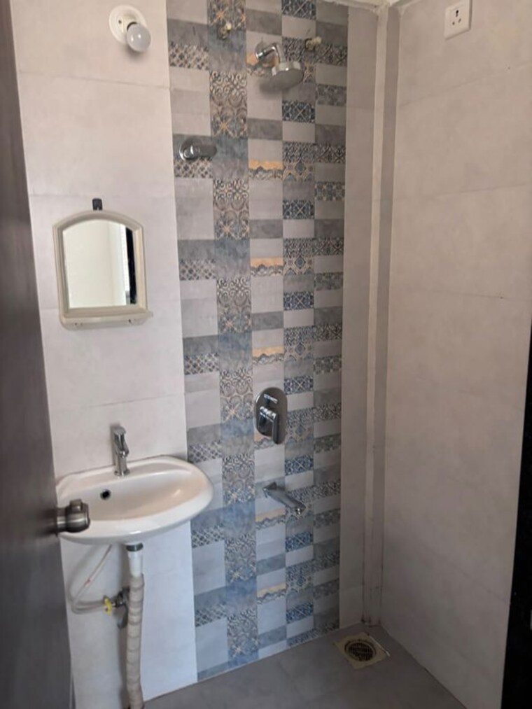Bathroom, gk-rose-aster 2 Bedroom 828 Sq.Ft. Apartment In Punawale Pune 10621770