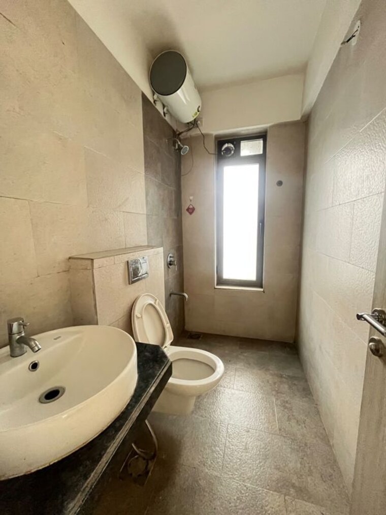 Bathroom, rustomjee-summit 2 Bedroom 830 Sq.Ft. Apartment In Borivali East Mumbai 10621835
