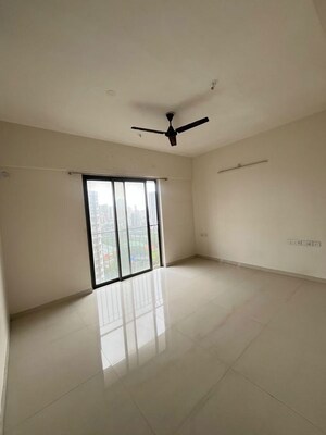 Room in 2 BHK Apartment at Rustomjee Summit, Borivali East – for Rent