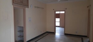 Room in 3 BHK Apartment at Sector 67 – for Sale