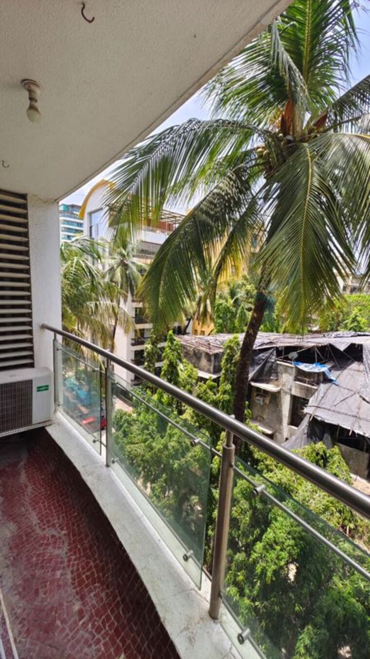 Balcony, santacruz west 4 Bedroom 1800 Sq.Ft. Apartment In Santacruz West Mumbai 10621868