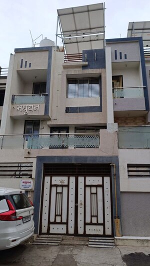  Independent House For Sale in Punit Nagar