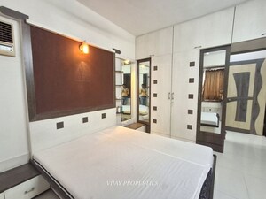 Bedroom in 4 BHK Apartment at Oberoi Realty Park View, Kandivali East – for Sale