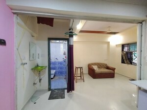 Living Room in 4 BHK Apartment at Oberoi Realty Park View, Kandivali East – for Sale