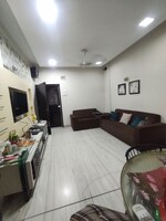 1 BHK 600 Sq.Ft. Apartment in God Gifts Building