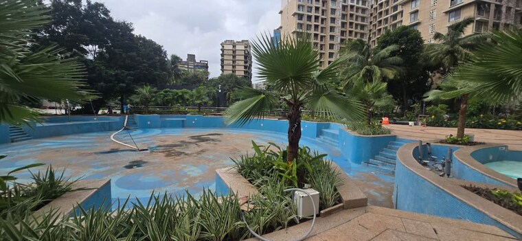 Garden, hubtown-seasons 4 Bedroom 1880 Sq.Ft. Apartment In Chembur Mumbai 10622012