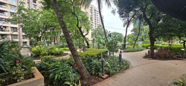Garden, hubtown-seasons 4 Bedroom 1880 Sq.Ft. Apartment In Chembur Mumbai 10622012