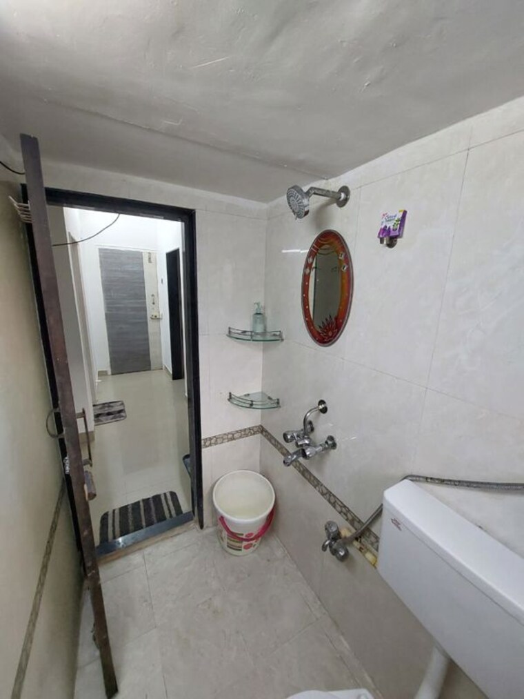 Bathroom, mohini-tower 2 Bedroom 650 Sq.Ft. Apartment In Khar West Mumbai 10622017