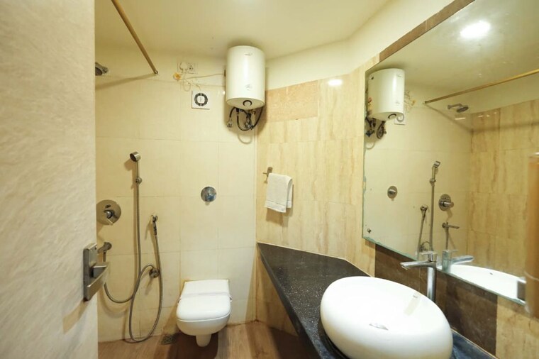 Bathroom, ideal-lake-view 3 Bedroom 1460 Sq.Ft. Apartment In Topsia Kolkata 10622014