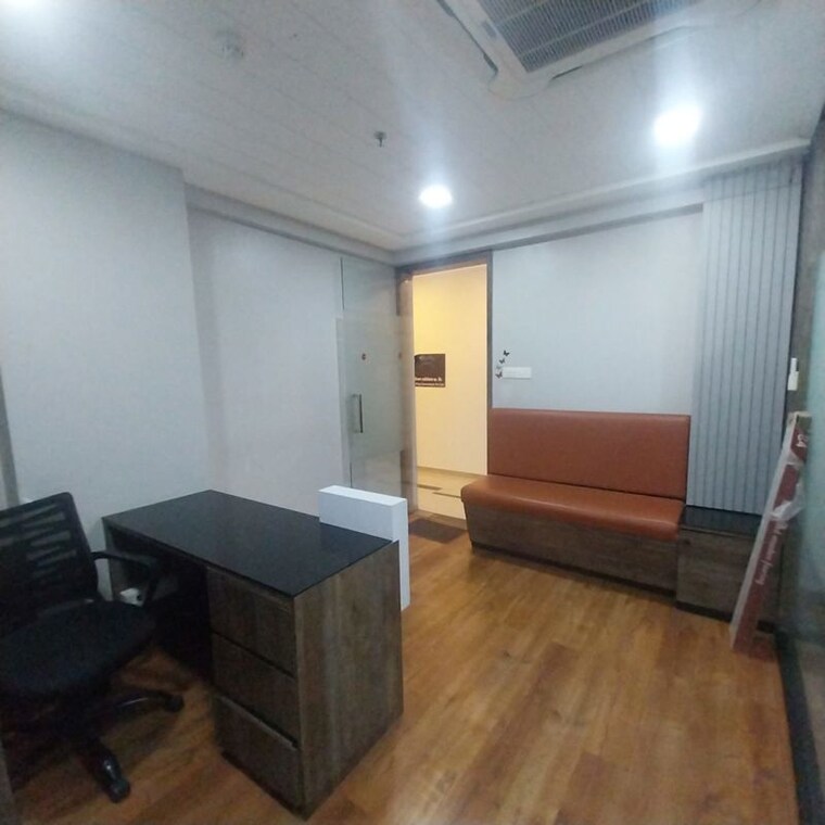 Living Room, corporate-annexe Commercial Office Space 700 Sq.Ft. In Goregaon East Mumbai 10622015