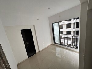 Room in 1 BHK Apartment at Gulmohar CHS Goregaon, Goregaon West – for Sale