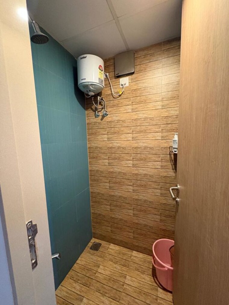 Bathroom, lodha-crown-quality-homes 1 Bedroom 350 Sq.Ft. Apartment In Majiwada Thane 10622070