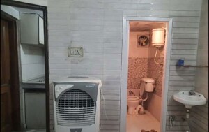 Bathroom in 1 RK Builder Floor at Sector 47 – for Rent