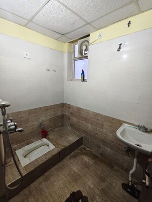 Team Area in 2 BHK Apartment at Bharawamau – for Sale