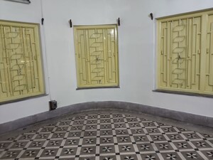 Bedroom in 4 BHK Builder Floor at Tollygunge – for Sale
