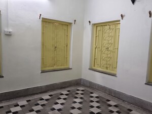 Bedroom in 4 BHK Builder Floor at Tollygunge – for Sale