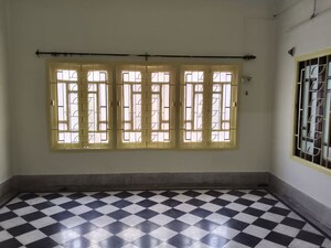 Room in 4 BHK Builder Floor at Tollygunge – for Sale