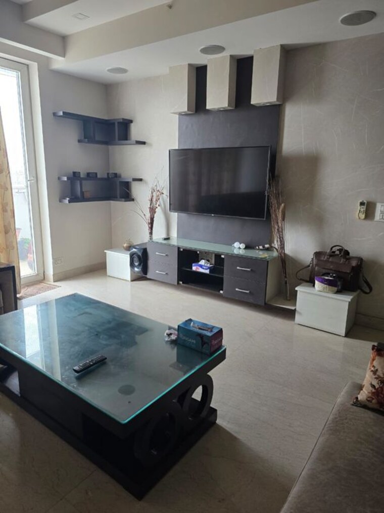 Team Area, spaze-privy 3 Bedroom 1800 Sq.Ft. Apartment In Sector 72 Gurgaon 10622083