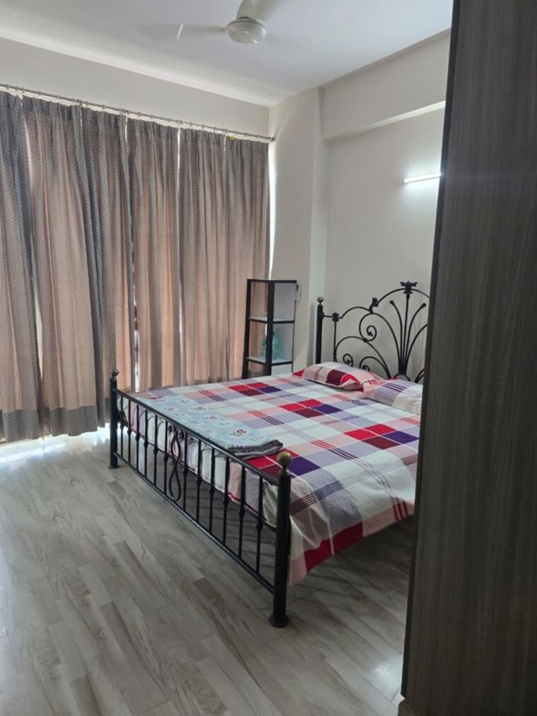 Bedroom, spaze-privy 3 Bedroom 1800 Sq.Ft. Apartment In Sector 72 Gurgaon 10622083