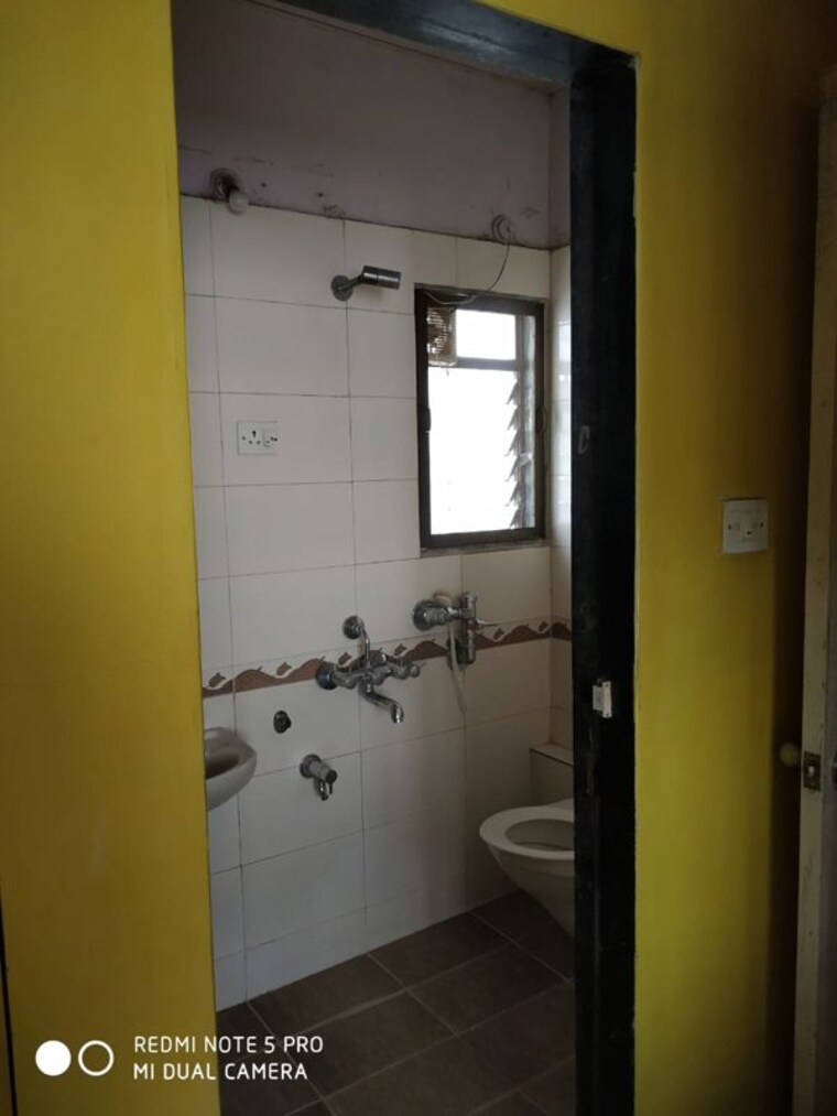 Bathroom, lodha-paradise 2 Bedroom 650 Sq.Ft. Apartment In Majiwada Thane 10622086