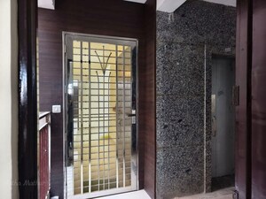 Room in 3 BHK Apartment at Amolik Sankalp, Sector 85 – for Rent