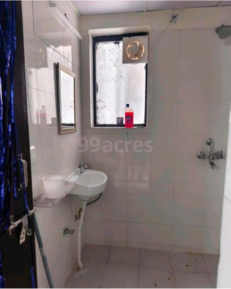 Bathroom, amolik-sankalp 3 Bedroom 629 Sq.Ft. Apartment In Sector 85 Faridabad 10622099