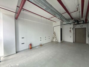  Office Space For Rent in Worli