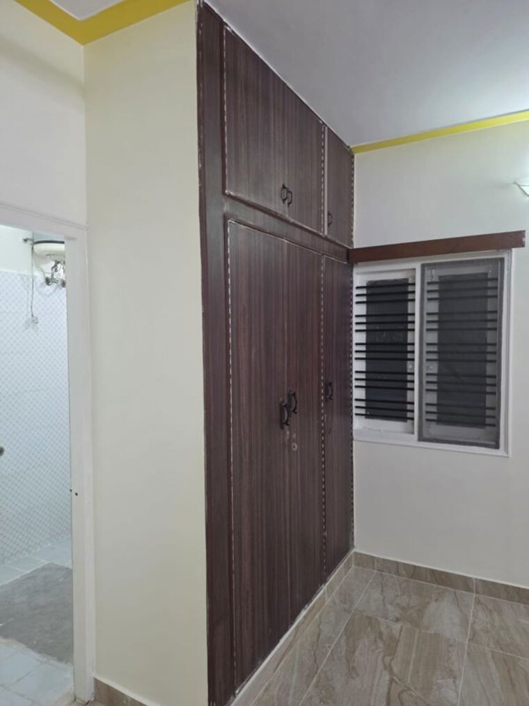 Room, hanumanth nagar 3 Bedroom 2400 Sq.Ft. Independent House In Hanumanth Nagar Bangalore 10622111
