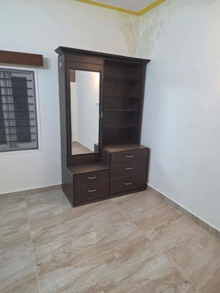 Room, hanumanth nagar 3 Bedroom 2400 Sq.Ft. Independent House In Hanumanth Nagar Bangalore 10622111
