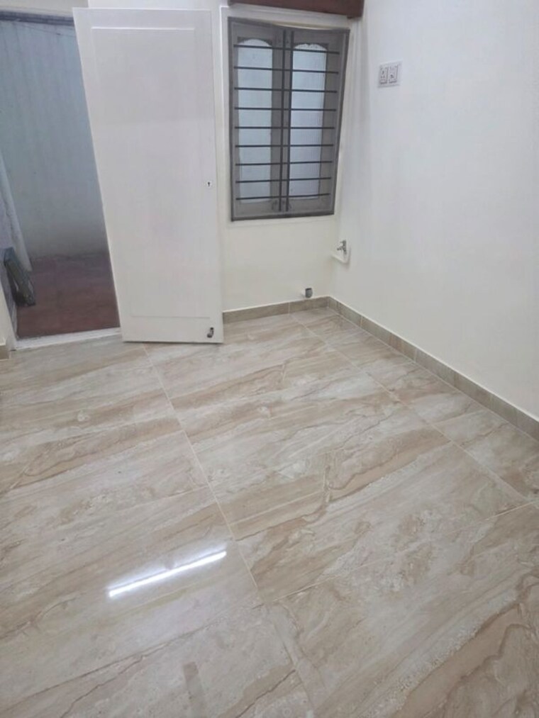 Room, hanumanth nagar 3 Bedroom 2400 Sq.Ft. Independent House In Hanumanth Nagar Bangalore 10622111