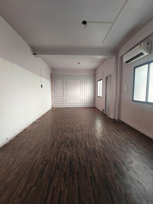 Room in  Office Space at Indira Nagar – for Rent