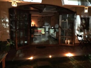  3.5 BHK Apartment at Cascade Apartments, Benson Town – for Sale