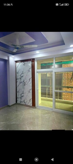 Room in 2 BHK Builder Floor at Green Home, Sector 73 – for Rent