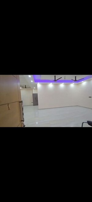 Bathroom in 4 BHK Builder Floor at Green Fields Colony – for Sale