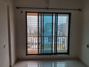 Bedroom in 1 BHK Apartment at Shree Vallabh Tower, Malad West – for Sale